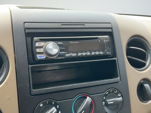 Used 2004 Ford F150 XL RWD image 7