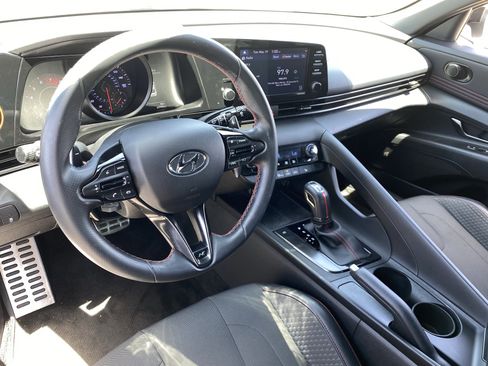 Certified 2022 Hyundai Elantra N Line FWD image 17