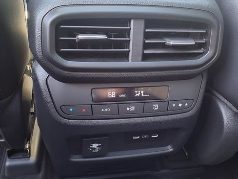 New 2025 Honda Pilot TrailSport image 16