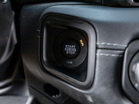 Used 2024 Jeep Wrangler Unlimited Rubicon w/ Technology Group AWD/4WD image 21