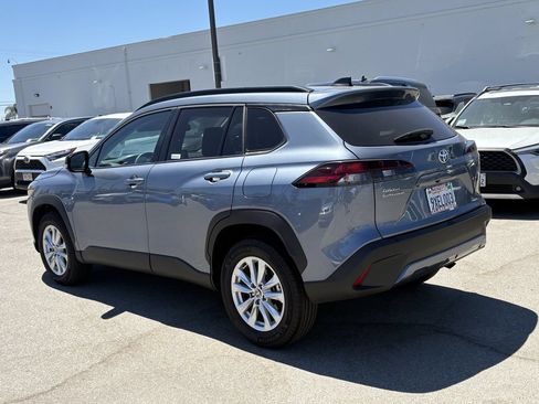 Certified 2026 Toyota Corolla Cross LE FWD image 4