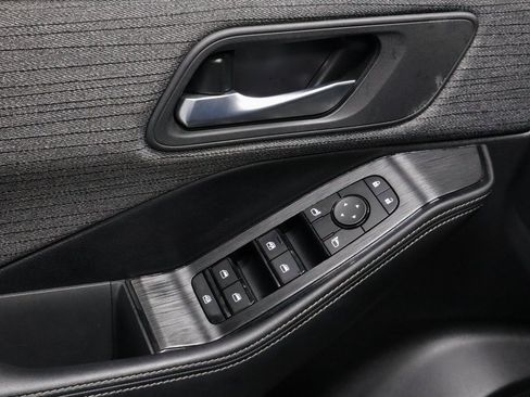 Certified 2023 Nissan Rogue SV image 23