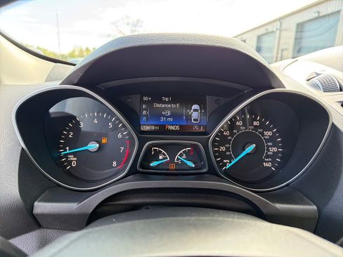 Used 2017 Ford Escape Titanium w/ Equipment Group 301A AWD/4WD image 15