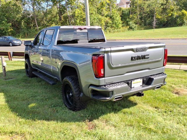 Used 2021 GMC Sierra 1500 AT4 w/ AT4 Premium Package AWD/4WD image 5