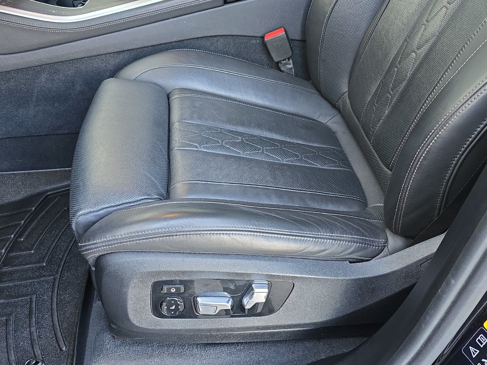 Used 2021 BMW X5 M50i w/ Executive Package AWD/4WD image 31