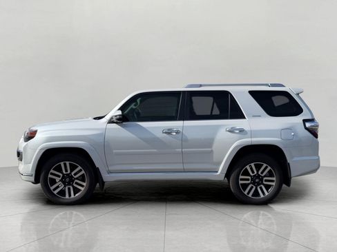Used 2024 Toyota 4Runner Limited AWD/4WD image 15