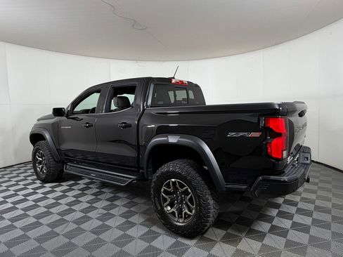 Used 2024 Chevrolet Colorado ZR2 w/ Technology Package image 3