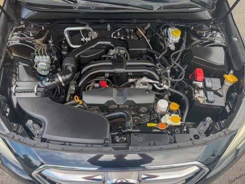Used 2018 Subaru Outback 2.5i Touring w/ Popular Package #3 AWD/4WD image 23