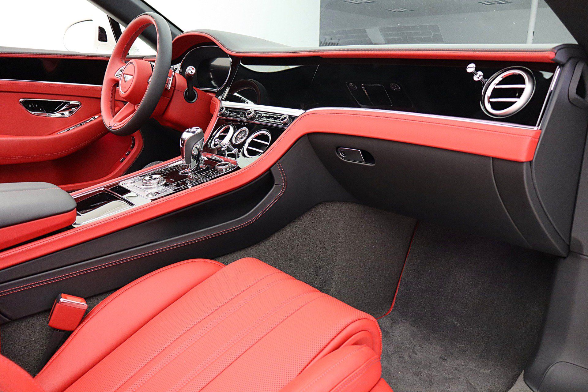 Used 2026 Bentley Continental GT Mulliner AWD/4WD image 42