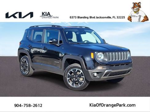 Used 2023 Jeep Renegade Latitude image 1