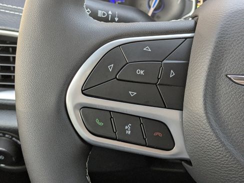 New 2026 Chrysler Pacifica Select image 25