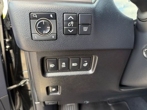 Used 2023 Lexus GX 460 Premium w/ Premium Package AWD/4WD image 27