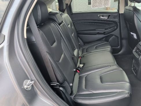 Certified 2022 Ford Edge Titanium image 28