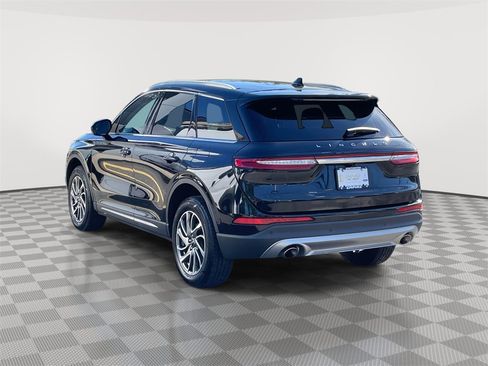 Used 2022 Lincoln Corsair Standard w/ Equipment Group 101A image 5