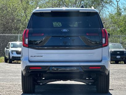 New 2026 Ford Expedition Platinum