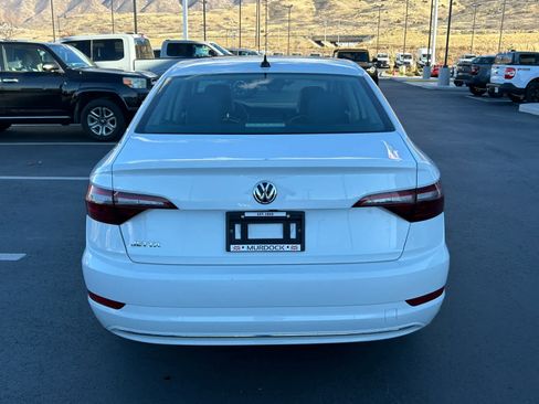 Used 2021 Volkswagen Jetta SE image 8