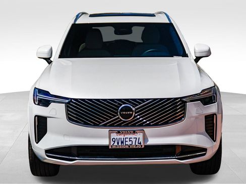 Used 2026 Volvo XC90 B5 Core image 2