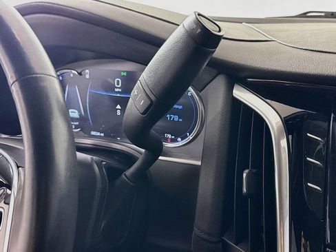 Used 2020 Cadillac Escalade Premium Luxury w/ Escalade Sport Edition AWD/4WD image 19