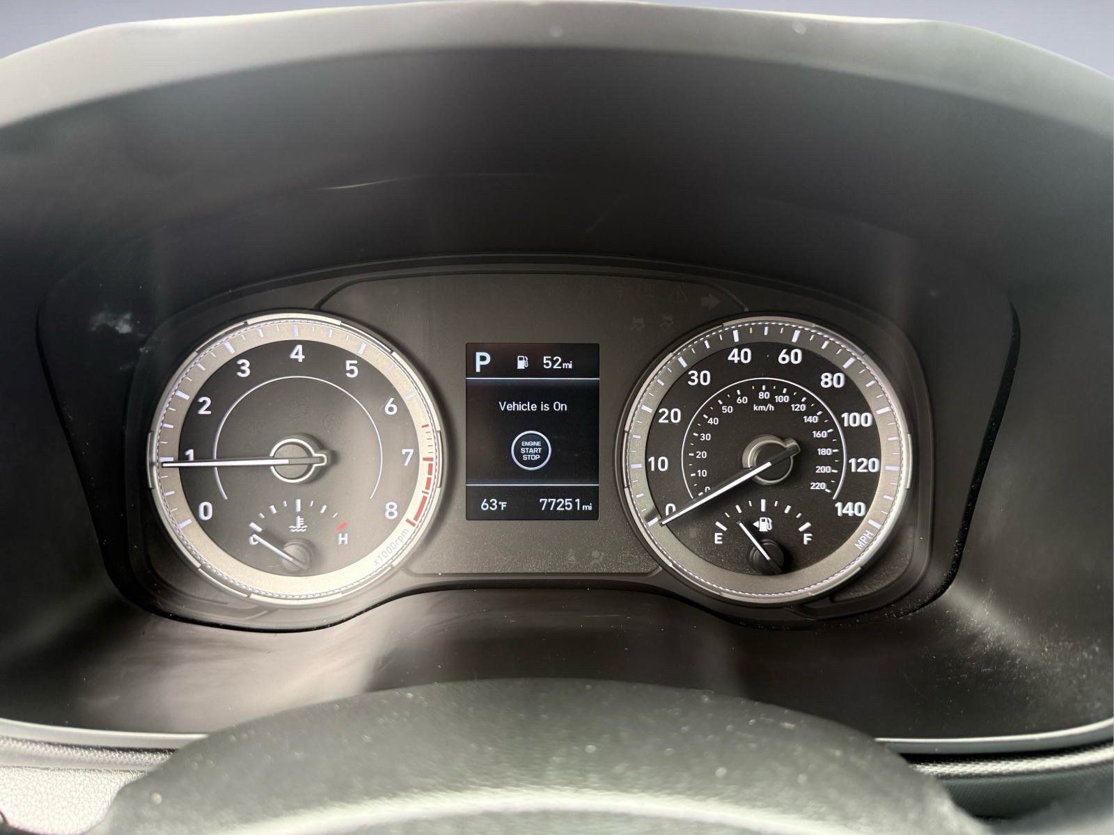 Used 2021 Hyundai Venue FWD image 28