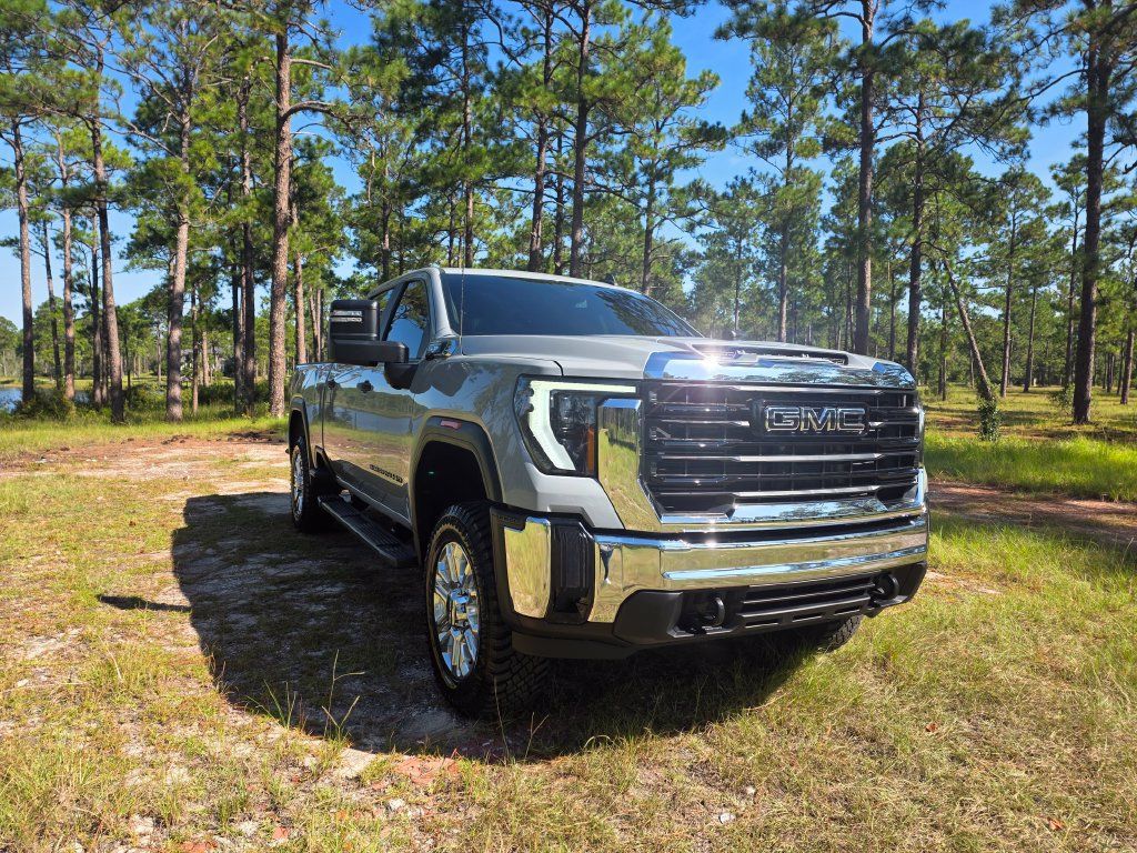 Used 2024 GMC Sierra 2500 Pro w/ 1SA Pro Safety Plus Package AWD/4WD image 6