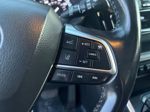 Used 2021 Toyota Highlander XSE AWD/4WD image 16