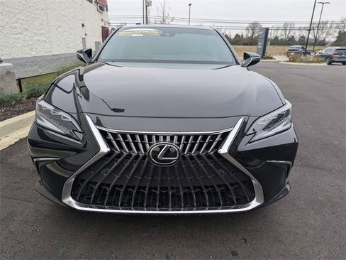 Used 2023 Lexus ES 300h w/ Premium Package image 8