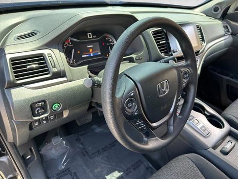 Used 2023 Honda Ridgeline Sport image 18