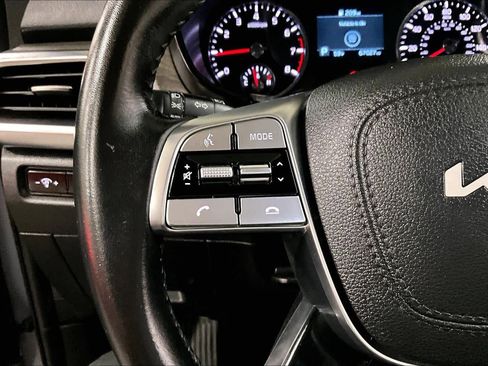 Used 2022 Kia Telluride EX w/ Towing Package image 23