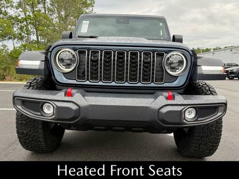 Used 2025 Jeep Gladiator Rubicon w/ Convenience Group image 18