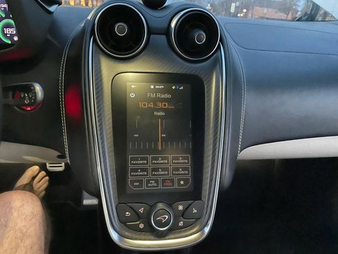 Used 2017 McLaren 570S Coupe RWD image 28