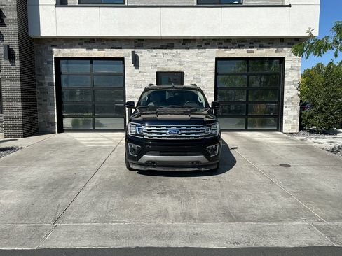 Used 2021 Ford Expedition Limited AWD/4WD image 8