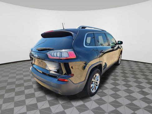 Used 2019 Jeep Cherokee Latitude Plus w/ Comfort/Convenience Group AWD/4WD image 4