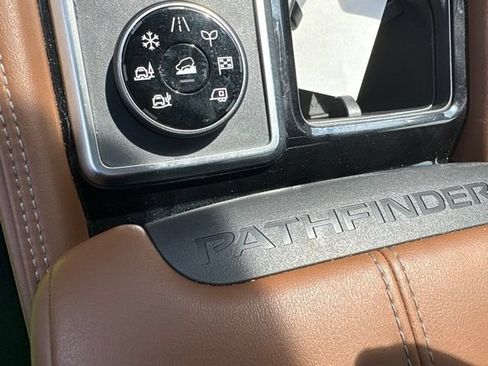 Used 2023 Nissan Pathfinder Platinum AWD/4WD image 49