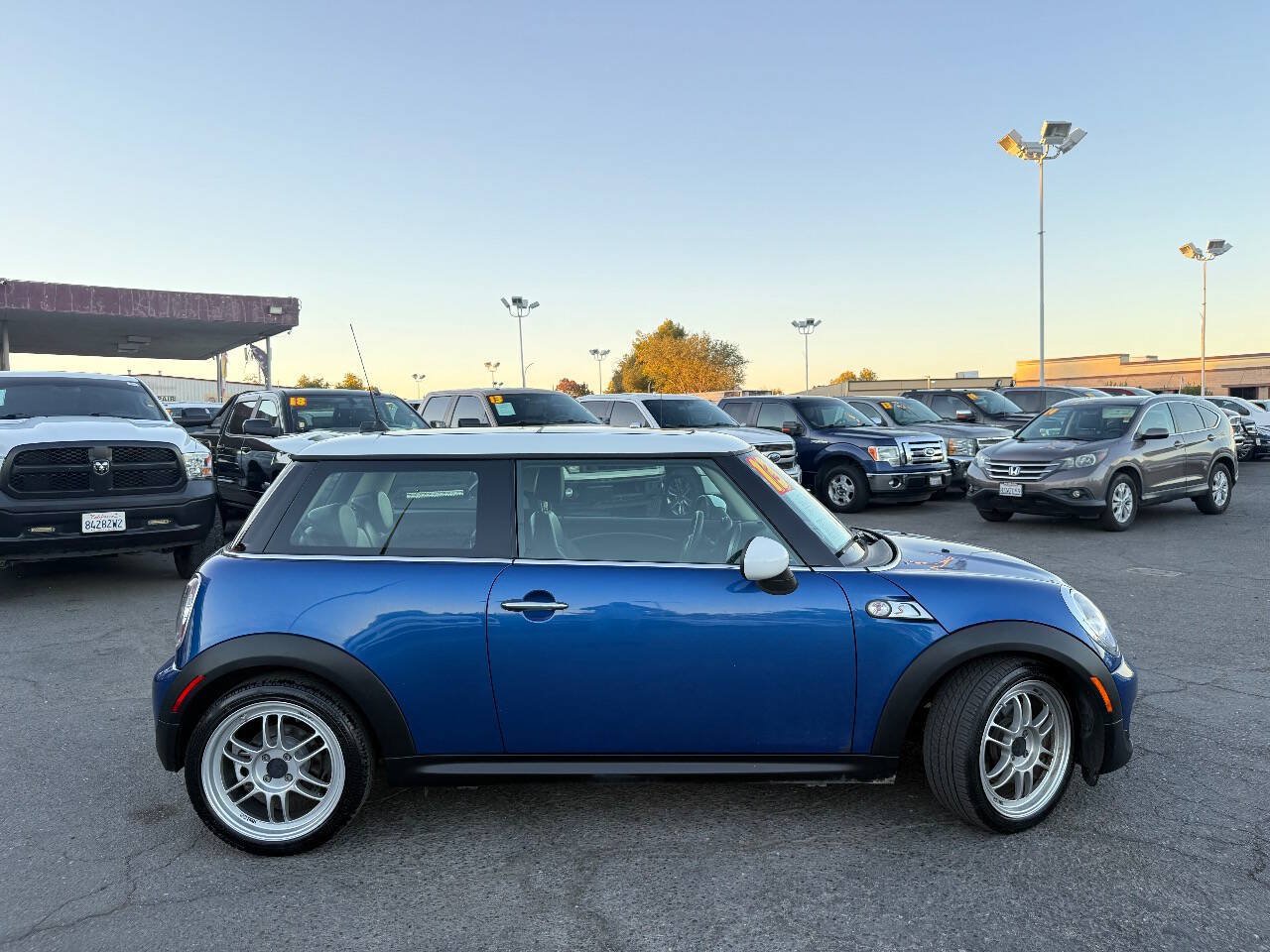 Used 2013 MINI Cooper S FWD image 8