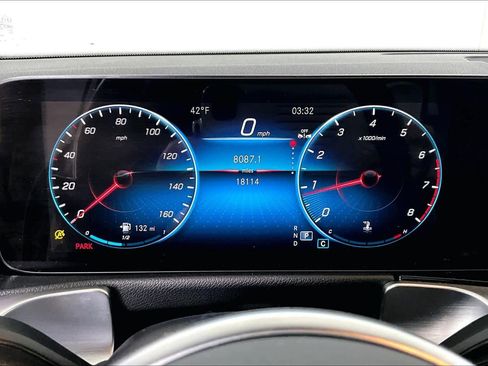 Used 2023 Mercedes-Benz GLB 250 4MATIC image 25