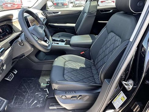 New 2026 Volkswagen Atlas SEL Premium R-Line AWD/4WD image 16