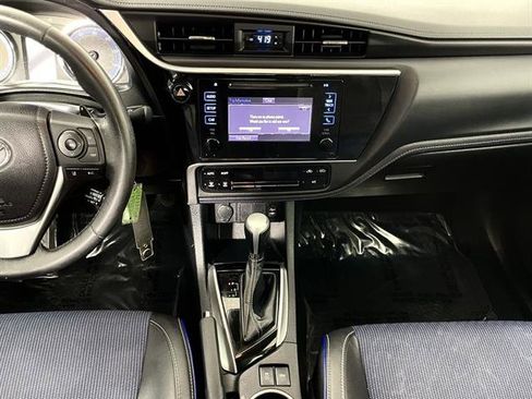 Certified 2018 Toyota Corolla SE image 16