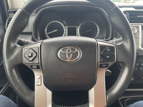 Used 2016 Toyota 4Runner Limited image 11