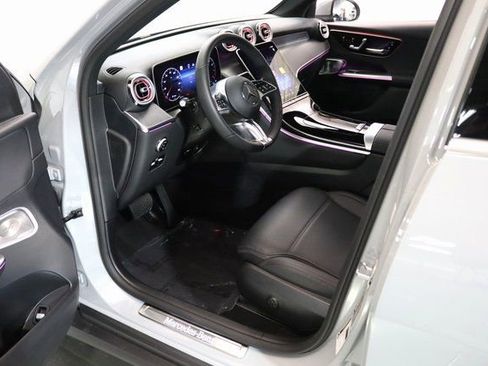 Used 2025 Mercedes-Benz GLC 300 4MATIC image 20