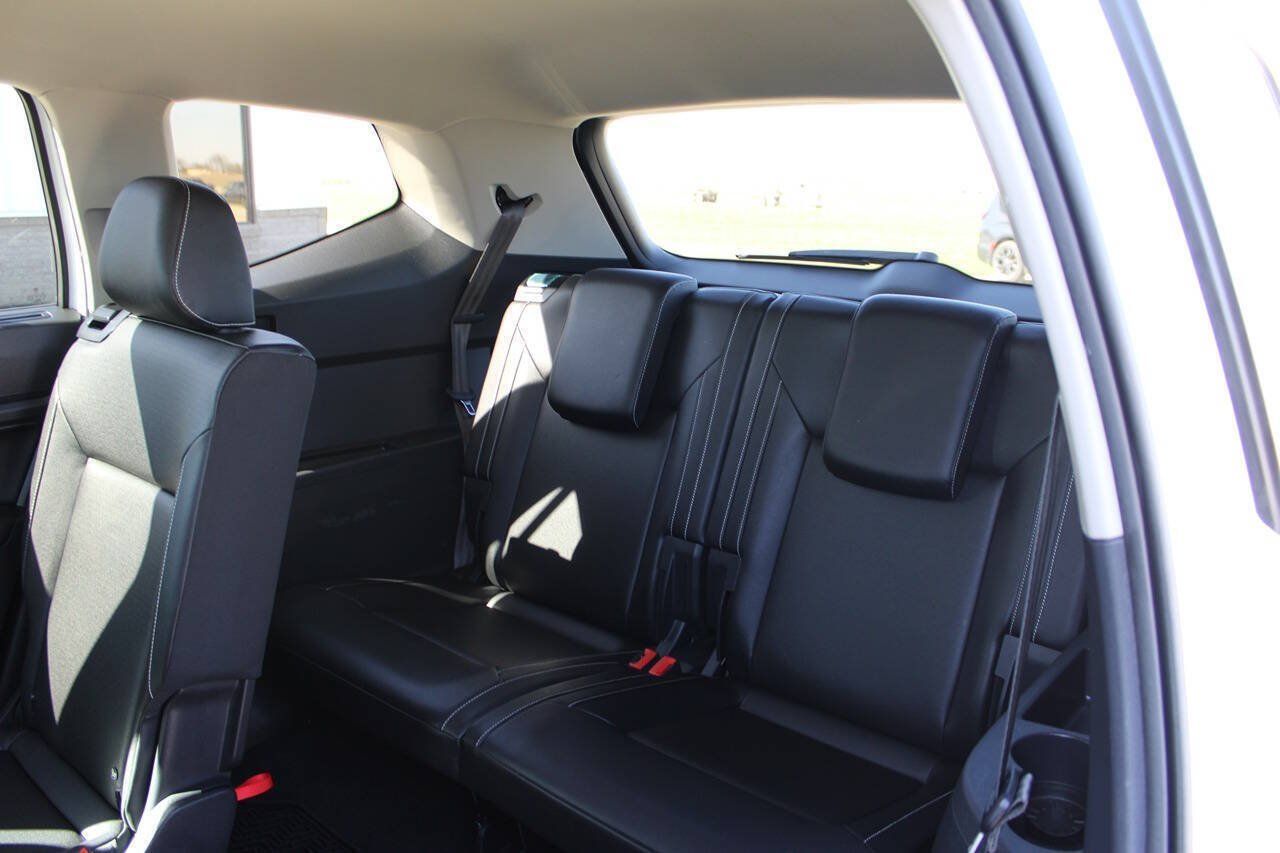 Used 2021 Volkswagen Atlas SE w/ Towing Package FWD image 10