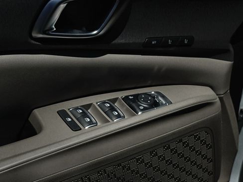 New 2026 Kia Carnival EX FWD image 20