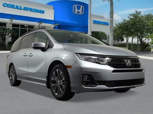 New 2026 Honda Odyssey Touring image 7