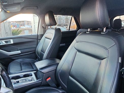 Used 2023 Ford Explorer XLT w/ Equipment Group 202A image 22