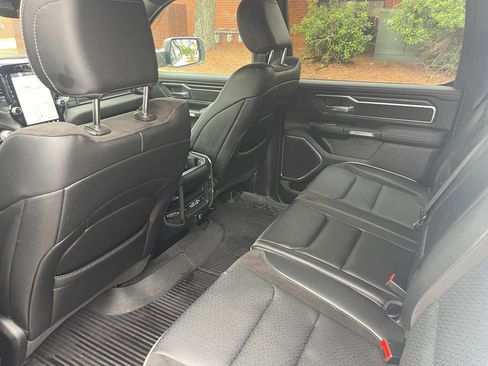 Used 2024 RAM 1500 Laramie AWD/4WD image 12