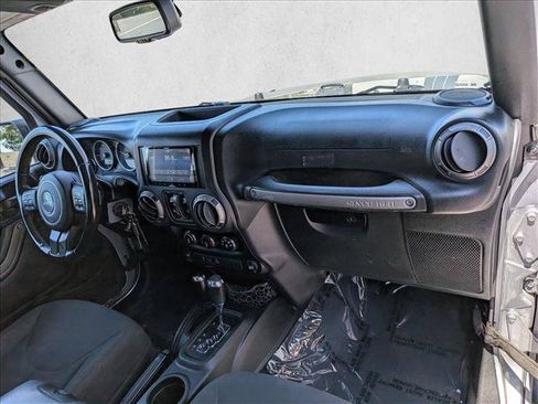 Used 2018 Jeep Wrangler Unlimited Sport S AWD/4WD image 18