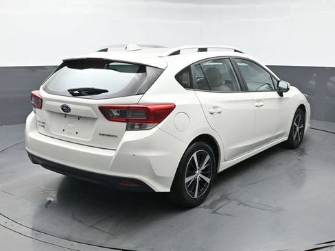 Used 2022 Subaru Impreza 2.0i Premium AWD/4WD image 5