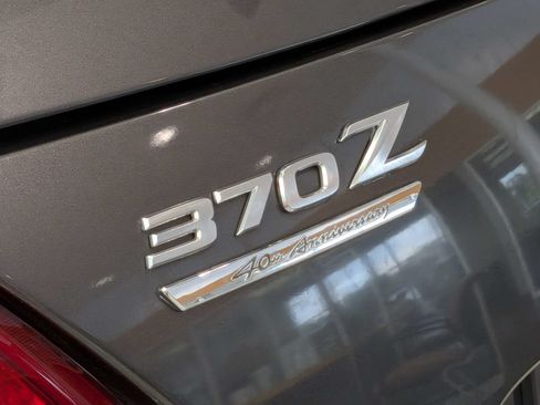 Used 2010 Nissan 370Z Touring w/ Sport Pkg RWD image 11