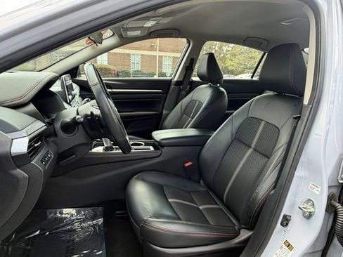 Used 2024 Nissan Altima 2.5 SR image 12