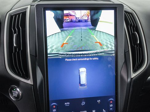 Used 2022 Ford Edge SEL image 24