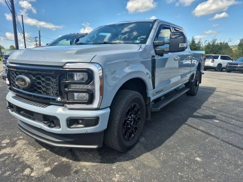 Used 2025 Ford F250 Lariat w/ Lariat Ultimate Package AWD/4WD image 3